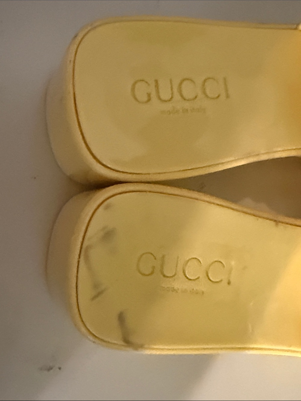Gucci Yellow Patent Logo Slide Sandals 37 size - Picture 5 of 14